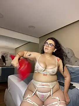AlmaraRouge online show from July 10, 2026, 8:22 pm