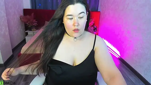 Miss Triss online show from June 30, 2026, 9:21 am