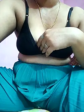 priyatelugu340 online show from April 7, 2026, 4:02 am