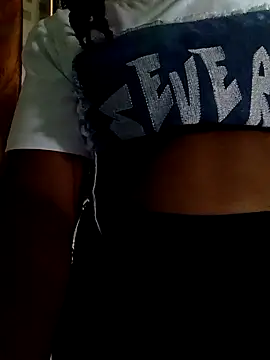 Snapshot of Xyzbiggyal chatting on March 15, 2026, 10:32 am Xyzbiggyal online show from March 15, 2026, 10:32 am