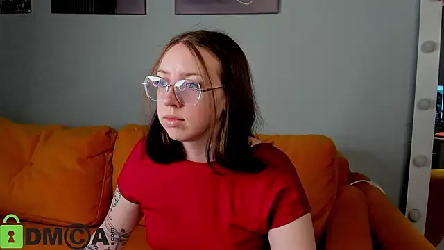 maxinemouse online show from March 12, 2026, 12:22 pm