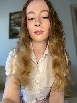 Little Candy 18 online show from May 7, 2026, 5:13 am