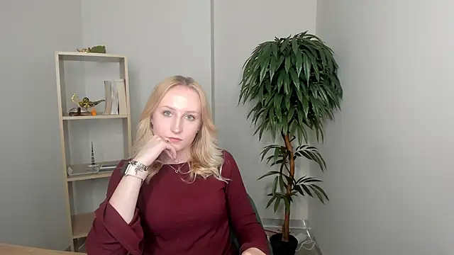 CatarinaGulla online show from March 4, 2026, 9:15 am