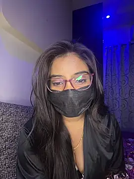 Snapshot of nikki_catz chatting on April 18, 2026, 6:23 pm nikki catz online show from April 18, 2026, 6:23 pm