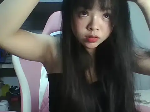 hot-cumplay online show from July 14, 2026, 7:24 am