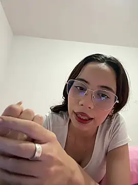 Snapshot of Nicole_Cute04 chatting on July 26, 2026, 5:04 am Nicole Cute04 online show from July 26, 2026, 5:04 am