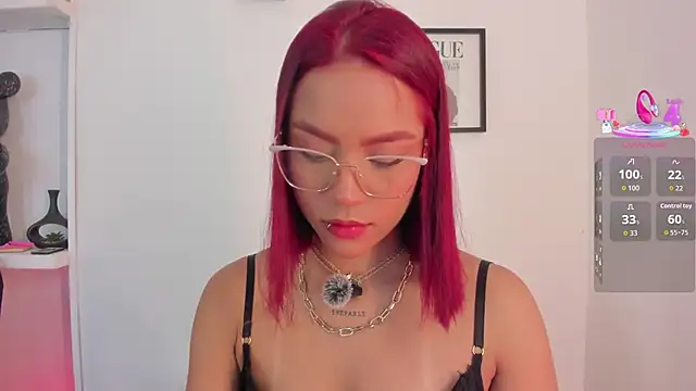 Im Scarlett  online show from March 7, 2026, 6:05 pm