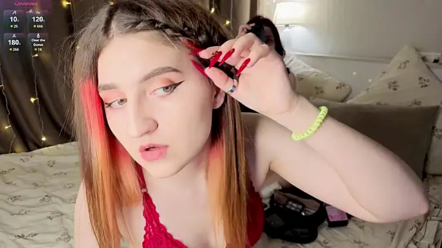 StephaineNygard online show from March 14, 2026, 1:23 am