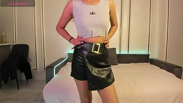 hitomito1 online show from March 5, 2026, 7:21 pm