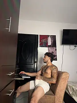 Snapshot of Kenny_romano chatting on June 23, 2026, 2:15 pm Kenny romano online show from June 23, 2026, 2:15 pm