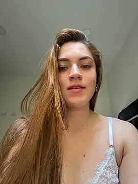 EvaBrown  online show from March 12, 2026, 7:09 pm