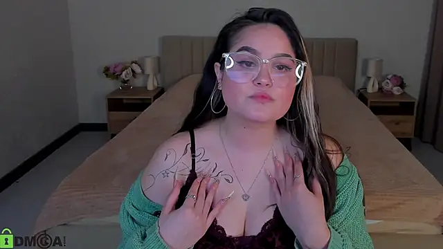 leilawinx online show from March 13, 2026, 2:12 pm