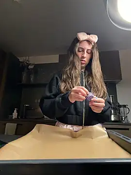 CuteJuliaa online show from March 13, 2026, 6:47 pm