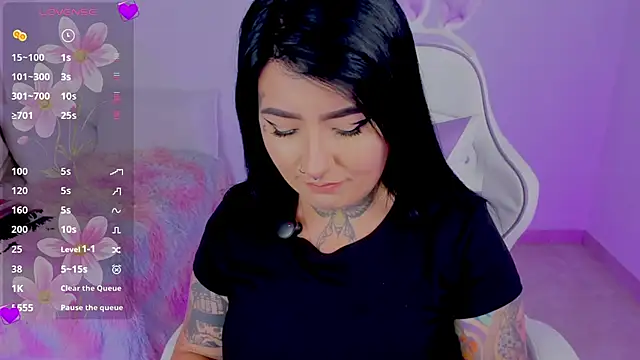 heeyy kitty online show from July 28, 2026, 8:52 pm