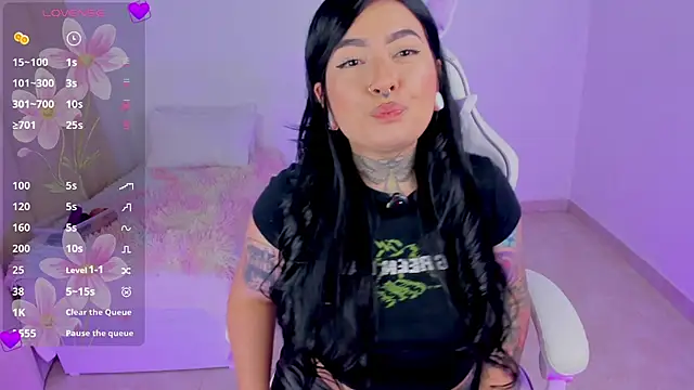 heeyy kitty online show from July 31, 2026, 10:20 pm