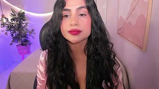 Mara  05 online show from July 2, 2026, 7:42 pm