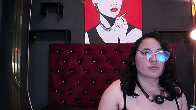 Snapshot of Sarah__Moonx chatting on June 15, 2026, 7:16 pm Sarah Moonx online show from June 15, 2026, 7:16 pm
