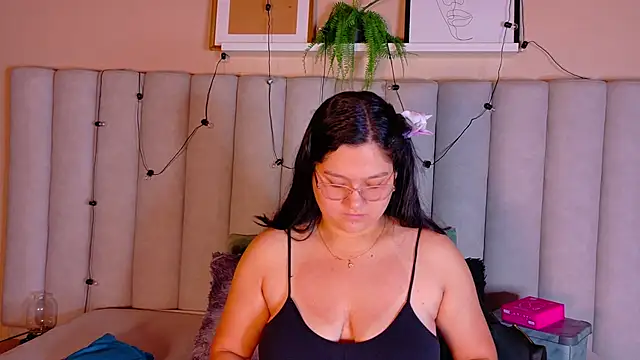 Snapshot of AmatistaSky__ chatting on June 2, 2026, 11:34 am AmatistaSky online show from June 2, 2026, 11:34 am
