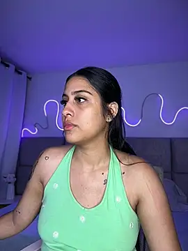 Abrilll2 online show from March 7, 2026, 2:52 am