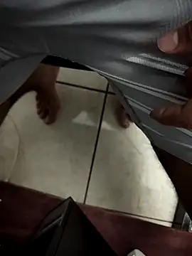 Snapshot of Osito_HOT chatting on March 9, 2026, 5:11 am Osito HOT online show from March 9, 2026, 5:11 am