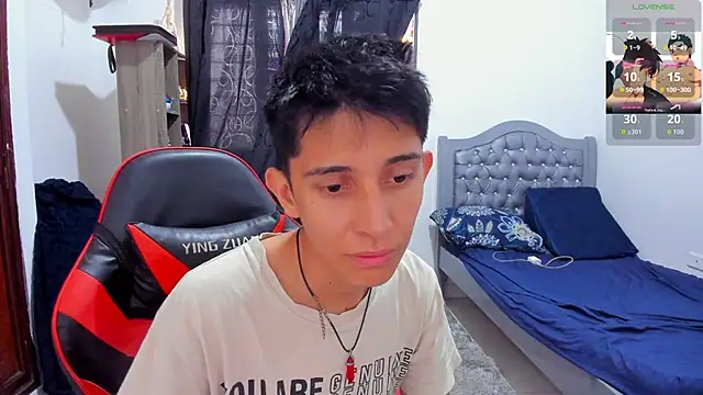 Snapshot of gomitaboy1 chatting on May 17, 2026, 4:25 pm gomitaboy1 online show from May 17, 2026, 4:25 pm