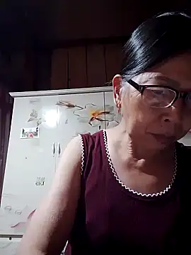 Snapshot of Sky-rain98 chatting on June 15, 2026, 7:49 pm Sky-rain98 online show from June 15, 2026, 7:49 pm