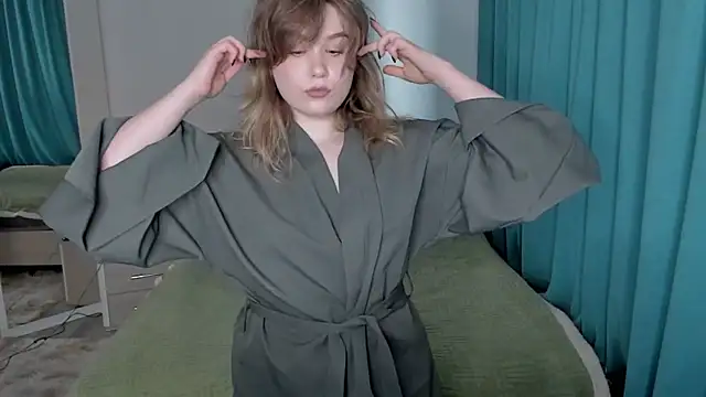 JennyHardy online show from July 15, 2026, 1:49 pm