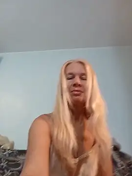 Snapshot of ViktoriaSexi1 chatting on June 4, 2026, 8:04 pm ViktoriaSexi1 online show from June 4, 2026, 8:04 pm