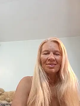 Snapshot of ViktoriaSexi1 chatting on June 7, 2026, 8:01 pm ViktoriaSexi1 online show from June 7, 2026, 8:01 pm