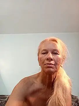 Snapshot of ViktoriaSexi1 chatting on June 13, 2026, 8:18 pm ViktoriaSexi1 online show from June 13, 2026, 8:18 pm