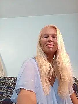 ViktoriaSexi1 online show from June 22, 2026, 6:05 pm