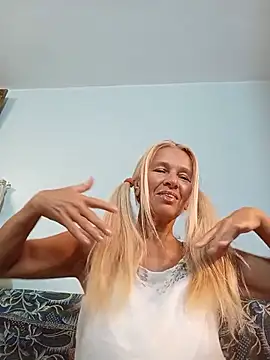ViktoriaSexi1 online show from July 11, 2026, 6:43 pm