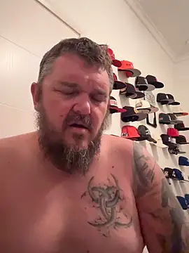 Snapshot of bigbear345k chatting on March 8, 2026, 9:57 am bigbear345k online show from March 8, 2026, 9:57 am