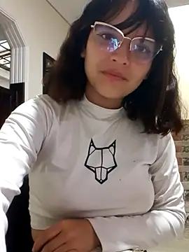 MelissaGirat  online show from March 12, 2026, 11:16 am