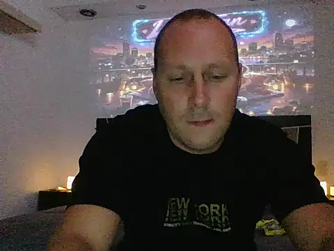 Snapshot of lustonfan chatting on March 8, 2026, 4:16 am lustonfan online show from March 8, 2026, 4:16 am