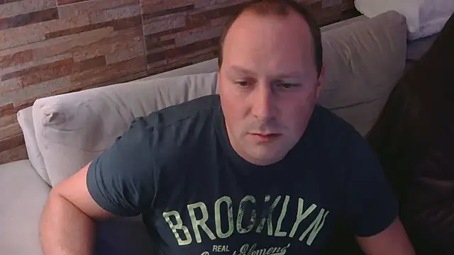 lustonfan online show from May 1, 2026, 2:38 am