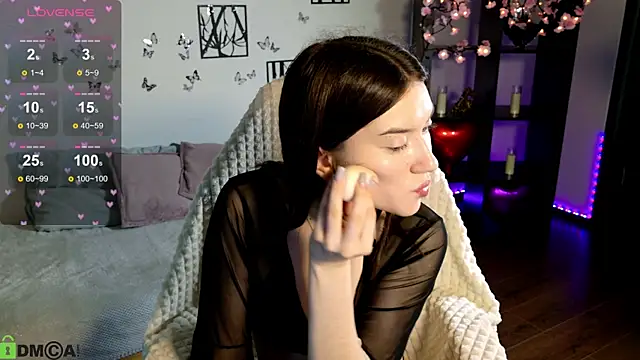 Sugar Kitten12 online show from June 10, 2026, 1:17 am