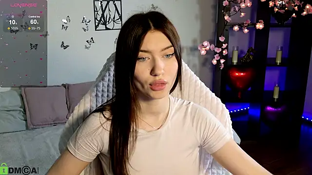 Sugar Kitten12 online show from June 11, 2026, 2:53 am