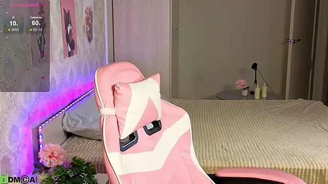 Sugar Kitten12 online show from June 18, 2026, 1:50 am