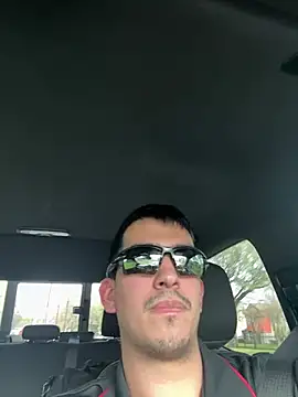 papichulo102099 online show from March 10, 2026, 9:42 pm