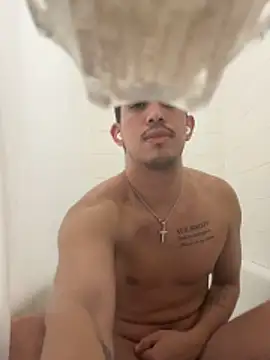 papichulo102099 online show from March 12, 2026, 6:30 am