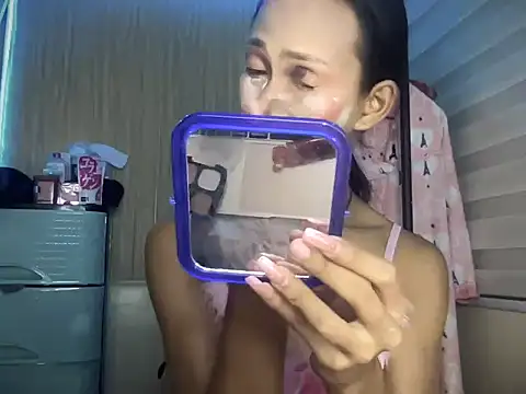 Snapshot of Sunkissed_seductress chatting on April 16, 2026, 8:20 pm Sunkissed seductress online show from April 16, 2026, 8:20 pm