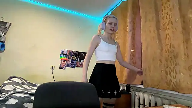 LolaSpermina online show from March 12, 2026, 5:08 pm