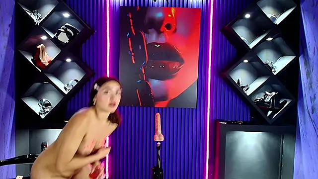 MissMia bdsm  online show from April 28, 2026, 2:27 am