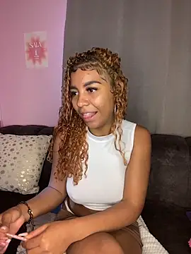 ThePrettyTiana online show from April 27, 2026, 9:02 pm