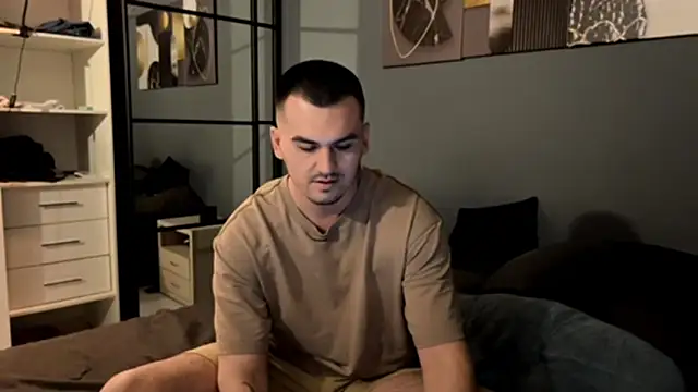 Snapshot of AlexRay22 chatting on March 12, 2026, 8:37 pm AlexRay22 online show from March 12, 2026, 8:37 pm