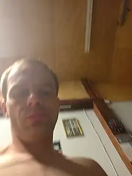 MatusCaddy online show from June 6, 2026, 12:27 am