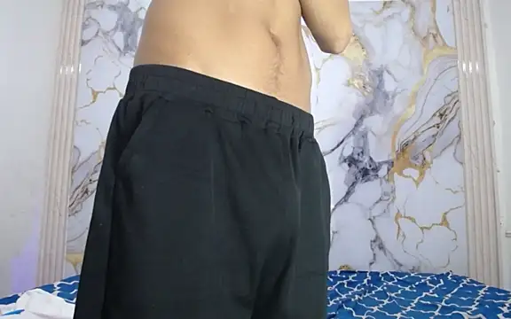 Naughty hot01 online show from March 15, 2026, 9:37 am