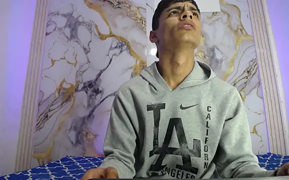 Naughty hot01 online show from March 16, 2026, 9:13 am