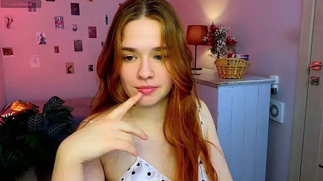 TiffanyVex online show from March 23, 2026, 3:27 pm
